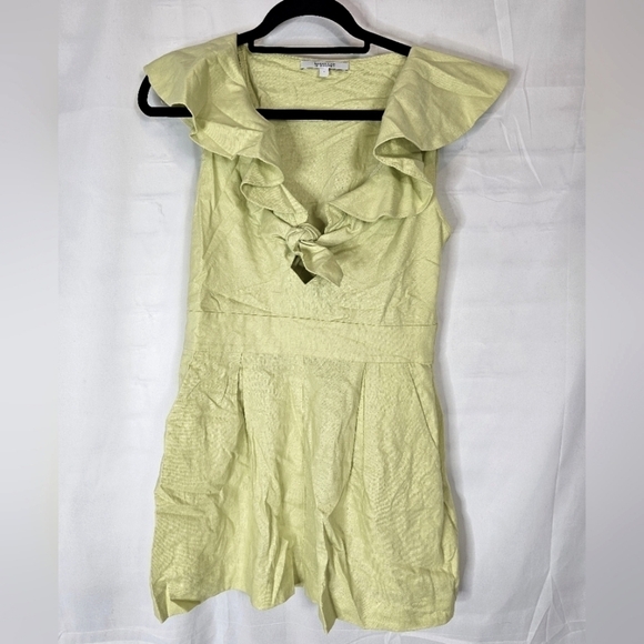 DEREK Lam 10 Crosby size 4 Vneck ruffle sleeveless romper NWOT - Picture 1 of 7